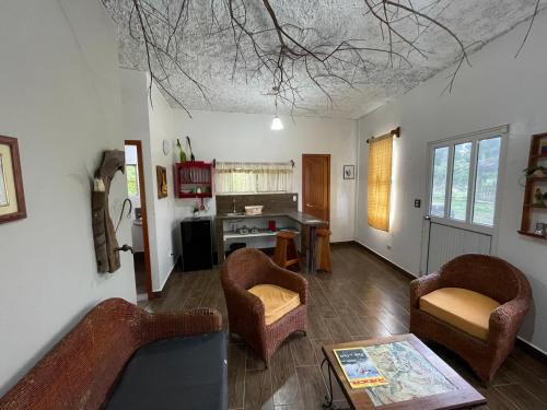 San Cristobal Apartamento | Darwin's temple