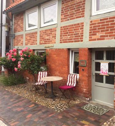 Boizenburg Apartamento | DAS TRAUFENHAUS AM WALL - Urlaub im Denkmal