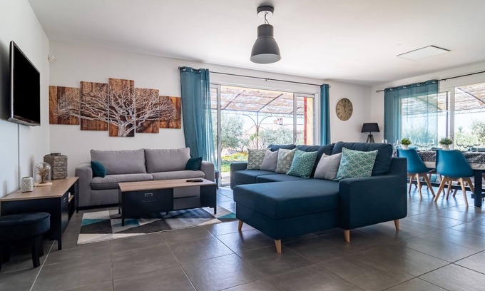 Aups Casa | Dathona - Charmante maison avec piscine est jardin