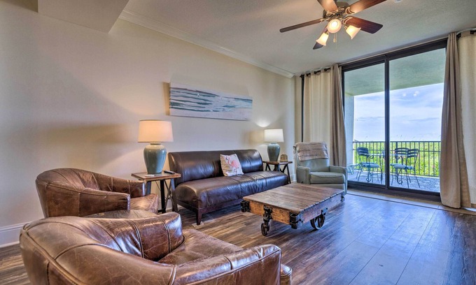 Dauphin Island Condominio | Dauphin Island Condo w/ Pool, Balcony & Ocean View