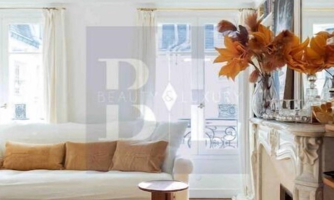 Quartier de la Monnaie Apartamento | Dauphine Lux 6emne arrondissement center of Saint Germain 2beds 1bath