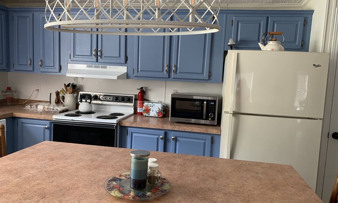 Rover Casa | Davis Ranch in beautiful Plainview Arkansas next to Nimrod Lake. Pet Friendly!