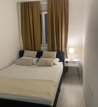 Prokuplje Apartamento | Day and night