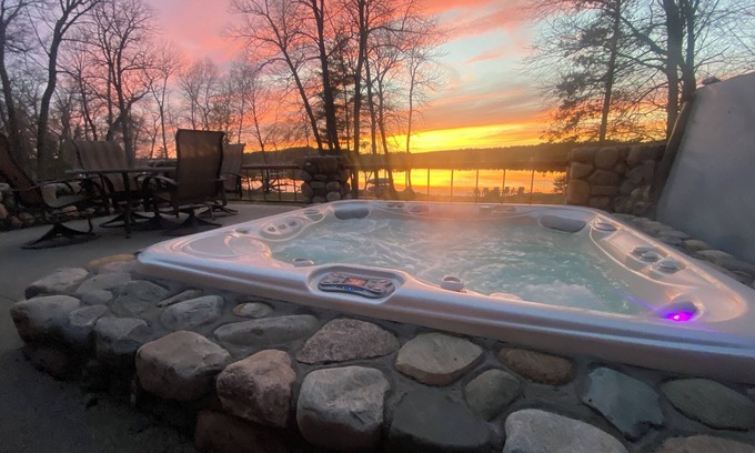 Park Rapids Casa | Day Spring Long Lake · Lake Front custom estate home, hot tub, gym ++++