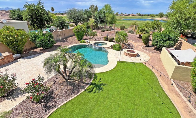 Palm Valley Casa | Daydream Oasis, Luxury resort w/ stunning views, pool, games & more!