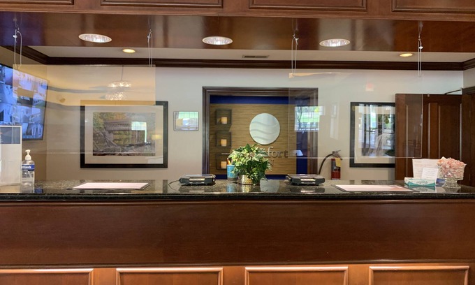 Austintown Hotel | Days Inn by Wyndham Austintown