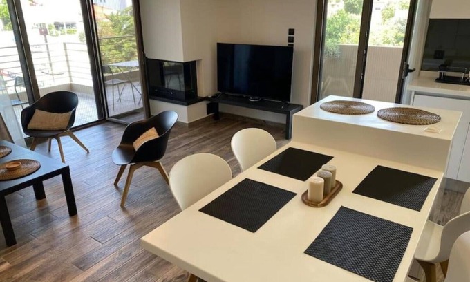 Khalandrion Apartamento | Dazzling and stylish 2BR Apartment