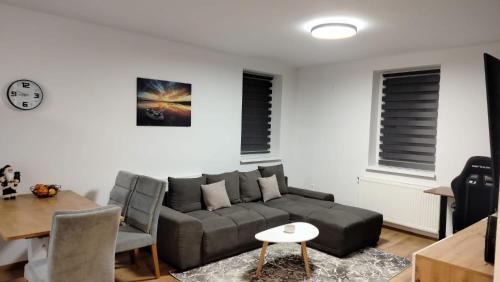 Targu Secuiesc Apartamento | DB Guest House