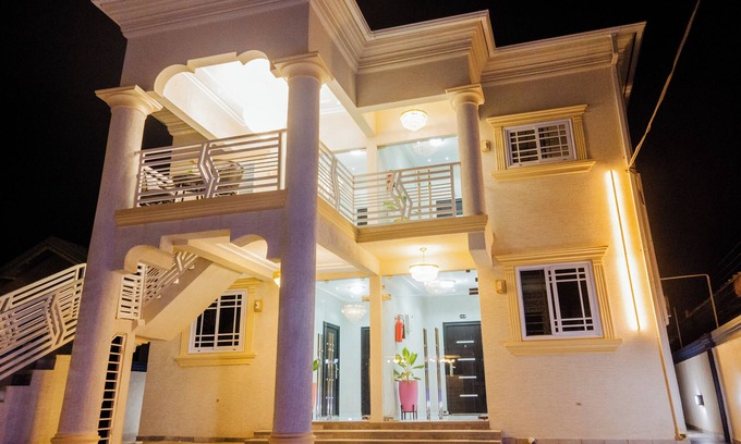 Accra Apartamento | De Ace Court