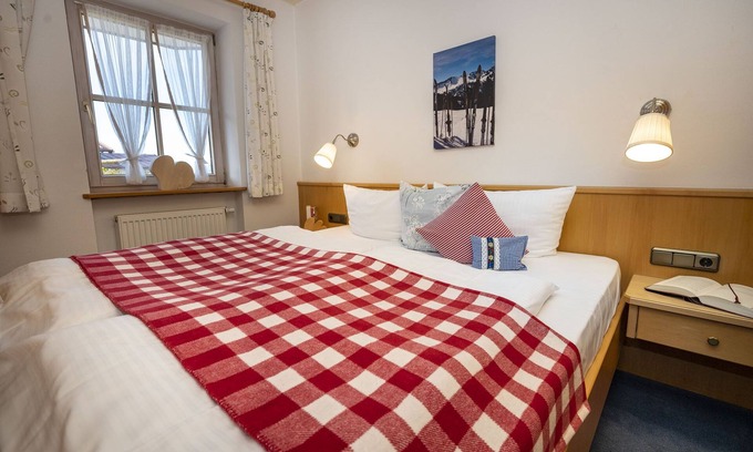 Balderschwang Apartamento | Apartamento confort m. Vista a la montaña, acogedor, luminoso, tranquilo, balcón., Sauna, WiFi, perros ext.