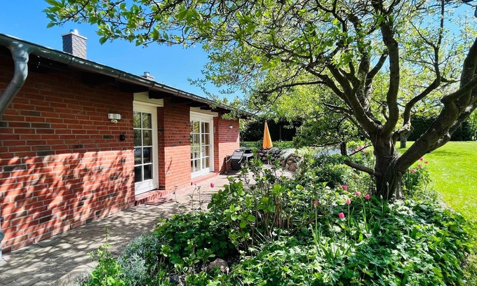 Lancken-Granitz Casa | Vacation home in Neu Reddevitz - For 2 vacation guests with garden / Boddenhus