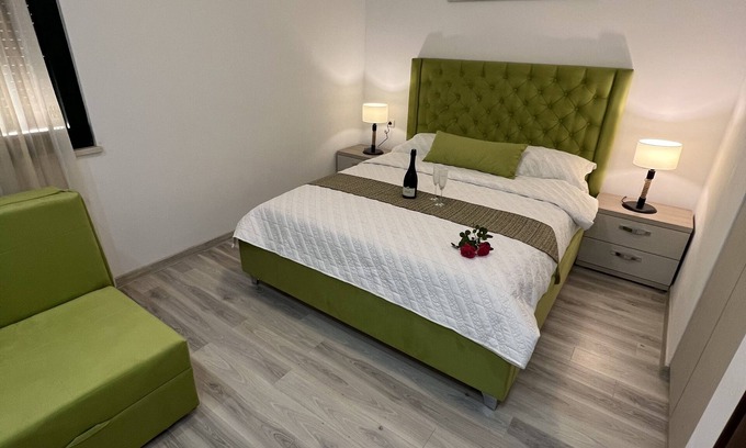 Karuc Apartamento | De Lux apartment is on the first floor of Ema star apartments.