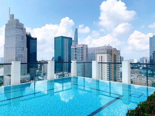 Little Japan Apartamento | De Lux Madison Best Central 2 Bedrooms 2 Baths, Pool Gym