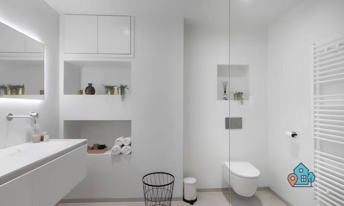 Amsterdam South Apartamento | Modern Pearl Room in Peaceful Amsterdam Zuid | Walk to Forest + Free Parking
