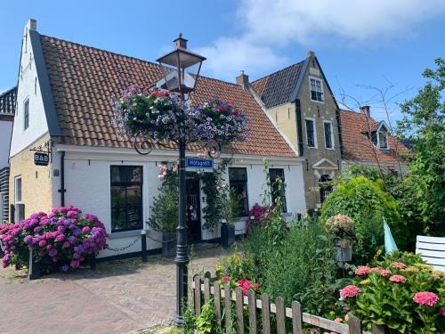 Grou Cama Y Desayuno | De Thuiskamer in Grou als B&B of Vakantiehuis