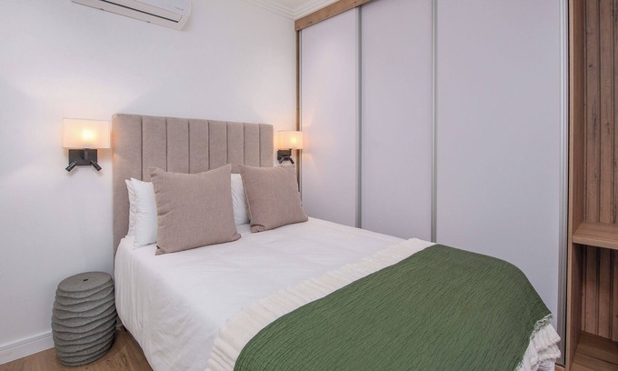 Stellenbosch Central Apartamento | De Waal Grandeur Apartment - Stellenbosch CBD Luxury Stay