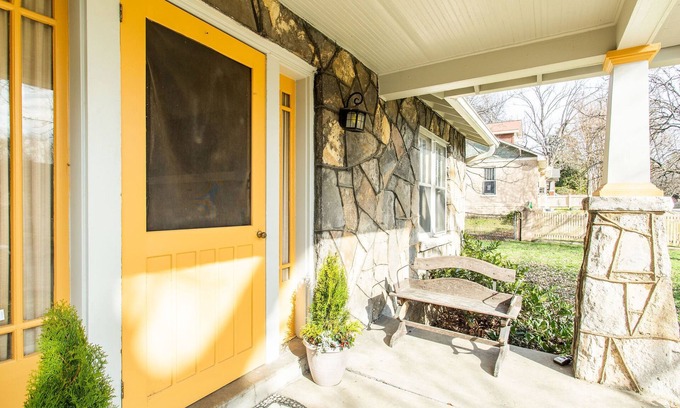 Historic Edgefield Casa | ‘Deacon's House’ in Nashville TV series! NEW!