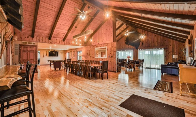 Deadwood Apartamento | Deadwood SD 11k sq ft 9 Bd Suites 11 Ba Sleeps 35+
