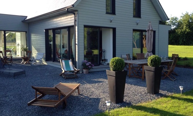 Saint-Gatien-des-Bois Casa | Deauville-StGatien-mínimo 2 noches. 4 Ch. 2Baños. 8pers270 € / noche / semana. incl.