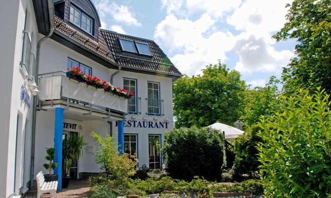 Juliusruh Hotel | DEB 021 Hotel in Juliusruh auf Rue