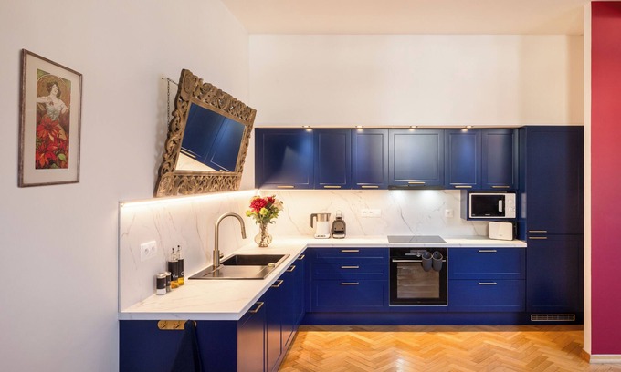 Stare Mesto Apartamento | Decadent Art Deco Apartment in Old Town