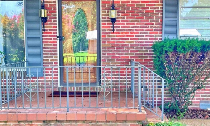 Decatur Casa | Decatur Home - Chic Comfort, Family & Fun!