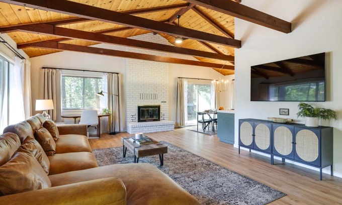 Twain Harte Casa | Deck and Fire Pit Stunning Twain Harte Cabin!