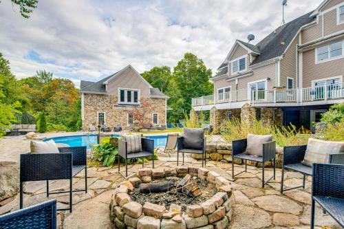 Belmont Casa | Deck For Entertaining Belmont Group Getaway