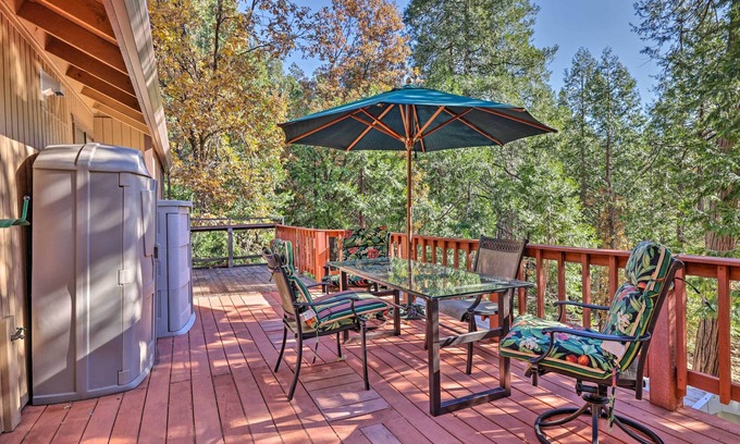 Twain Harte Cabina | Deck w/ Forest Views: Quiet Twain Harte Cabin!