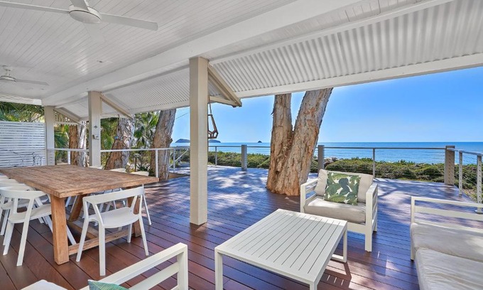 Clifton Beach Casa | Decked Out By The Sea