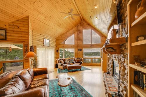 Shell Knob Casa | Decks and Views Spacious Cabin Near Table Rock Lake