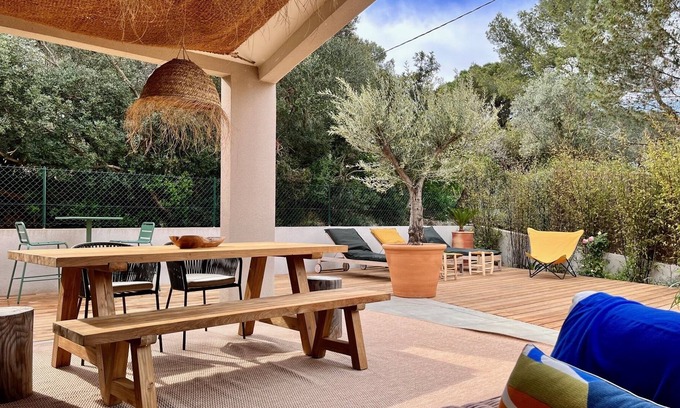 Giens Apartamento | Deco apartment near the beaches with terrace and garden of 150 m2