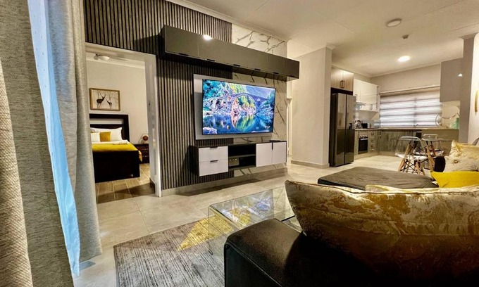 Gaborone Apartamento | DeeLops Apt 304 @Sarona City