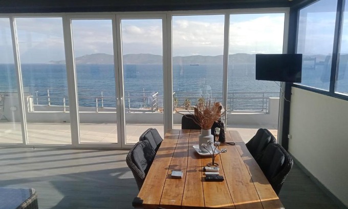 Lavrio Apartamento | deep blue