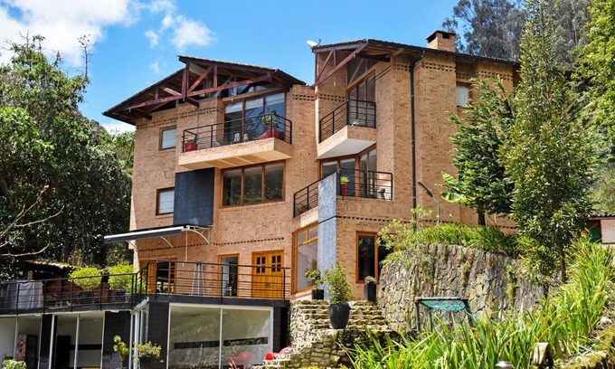 Usaquen Casa | Conexión profunda y naturaleza en Casa del Sol.