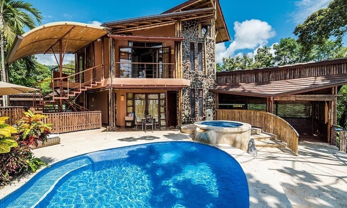 Dominical Villa | Dominical Villa para unas vacaciones perfectas Vista de la familia escapada y al océano