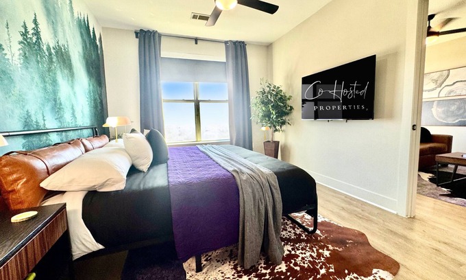 Deep Ellum Apartamento | Deep Ellum Redefined / Come Stay / Free Parking / King Bed / Walk to The Factory
