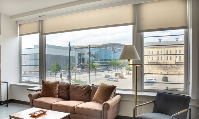 Westown Apartamento | Deer District Studio Apt JC2 - One Block from Fiserv and Baird