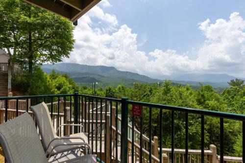 Gatlinburg - Pigeon Forge Apartamento | Deer Ridge Mountain Resort E108
