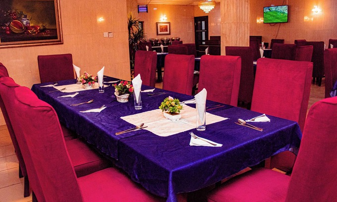 Oshodi-Isolo Hotel | DEES HOTELS APARTMENT & SUITES