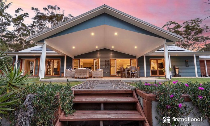 Anna Bay Casa | Deja Blue