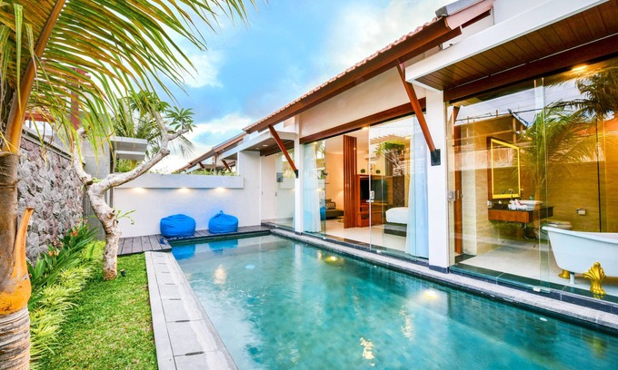 Petitenget Casa | Del Cielo Villa Seminyak