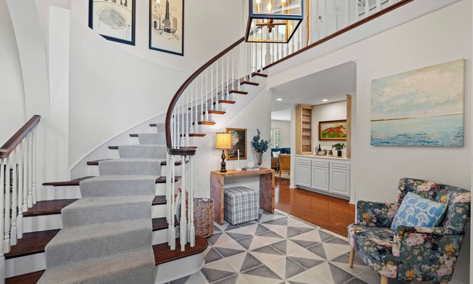 Carmel Valley Casa | Del Mar Executive Luxury- Minutes to Del Mar Beach, Racetrack and Torrey Pines