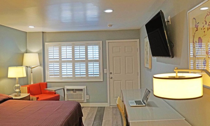 South San Gabriel Hotel | Del Mar Motel