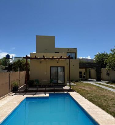 Las Heras Casa | Del Río Bienes Raíces Challao 1