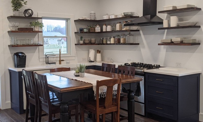 Lincoln Cabaña | Delaware Beaches and DE Turf Vacation Retreat