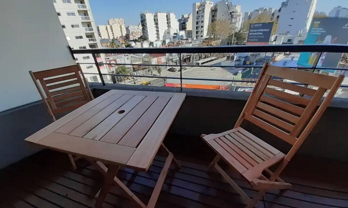 Comuna 15 Apartamento | Delicate Apartment with Front View