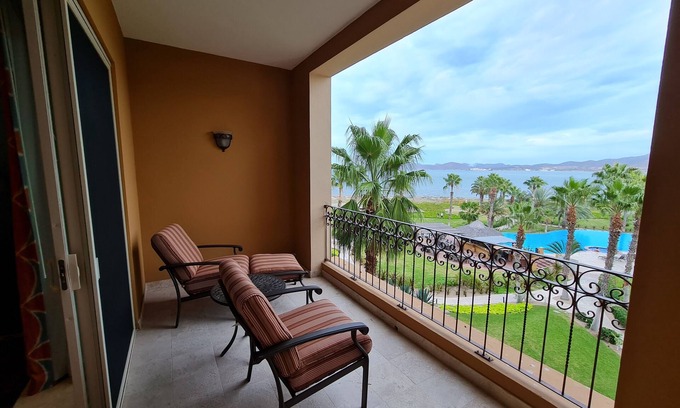 La Paz Apartamento | Delight your morning with this amazing view.D401