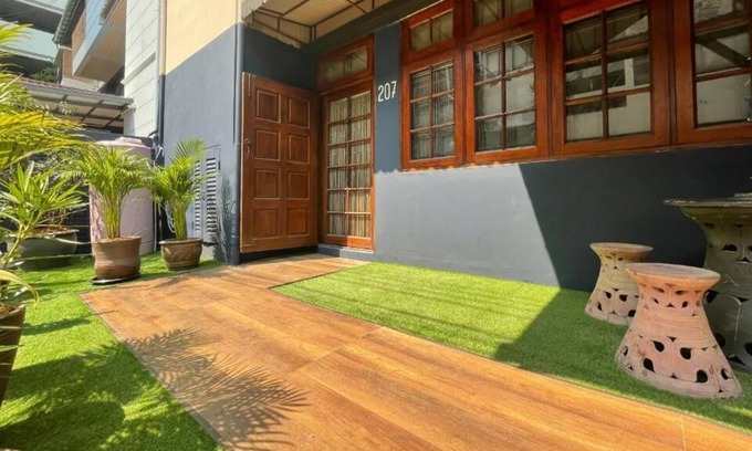 Nana Casa | Delightful Garden Villa