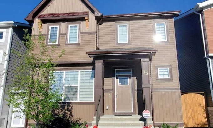 Northwest Calgary Apartamento | Delightful 1-Bedroom Private Suite in a New Home